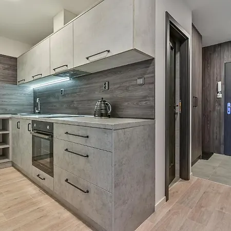 Stracena * Οστράβα