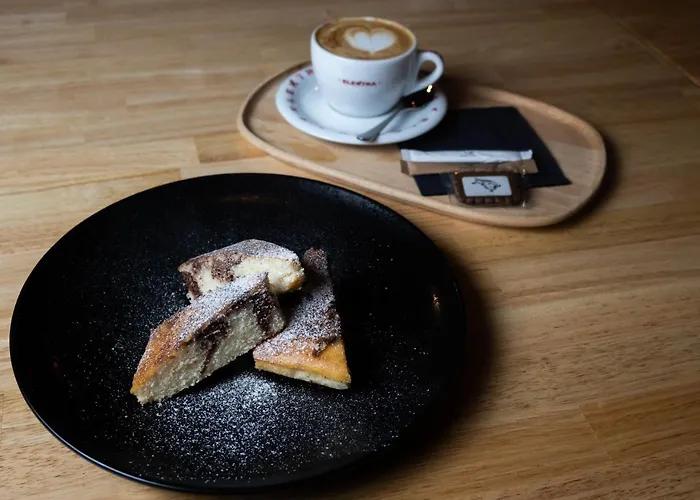 Stracena Szálloda *